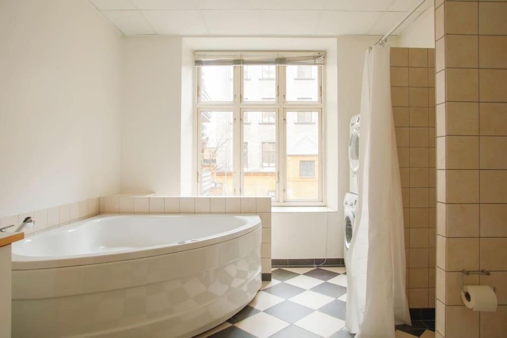 Large & Bright 3Br Apartment W Whirlpool Near Metro Kopenhaga Zewnętrze zdjęcie