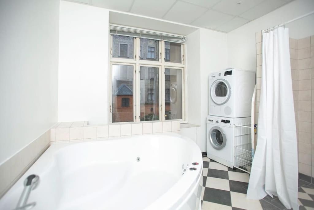 Large & Bright 3Br Apartment W Whirlpool Near Metro Kopenhaga Zewnętrze zdjęcie