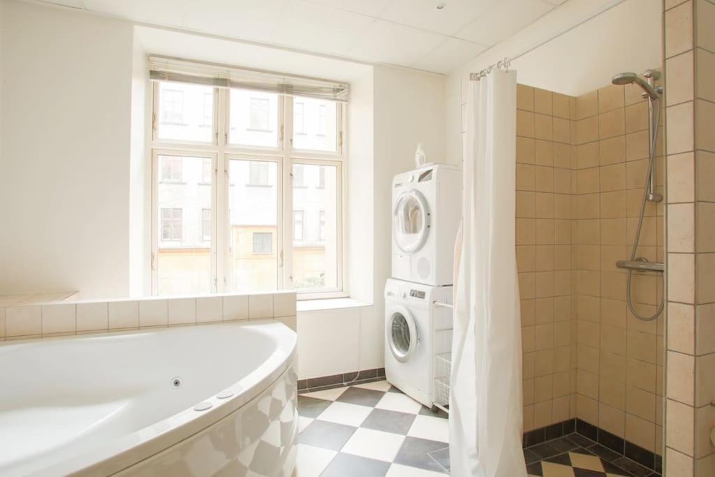 Large & Bright 3Br Apartment W Whirlpool Near Metro Kopenhaga Zewnętrze zdjęcie