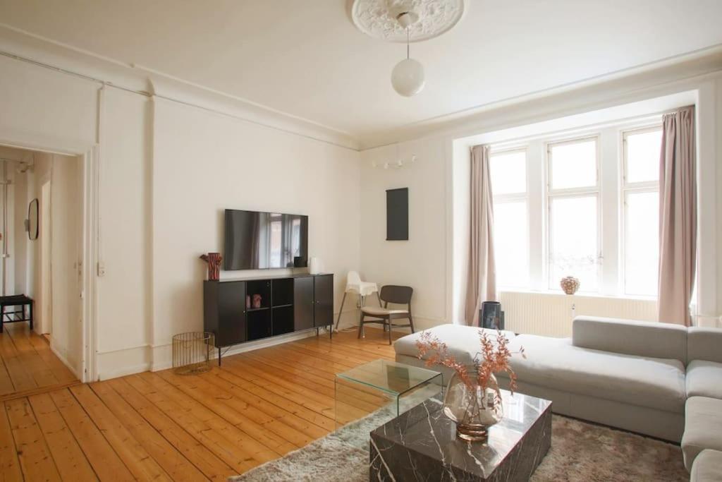 Large & Bright 3Br Apartment W Whirlpool Near Metro Kopenhaga Zewnętrze zdjęcie